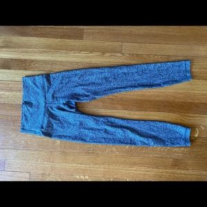 Lululemon grey winder under